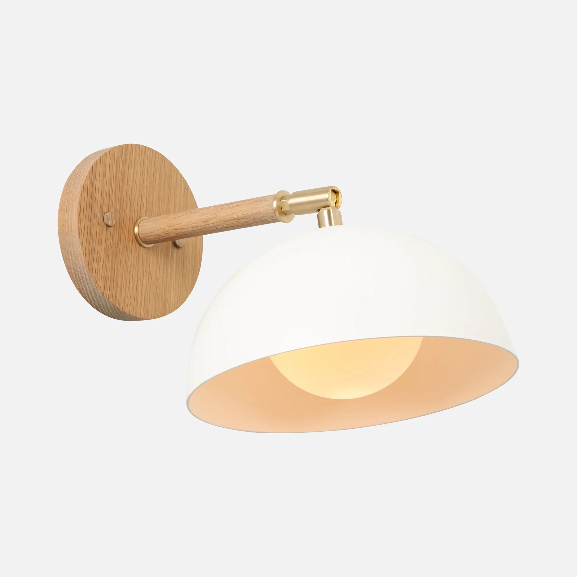 Applique Fenwick vs Saluda: Scegliere una lampada da parete per il corridoio