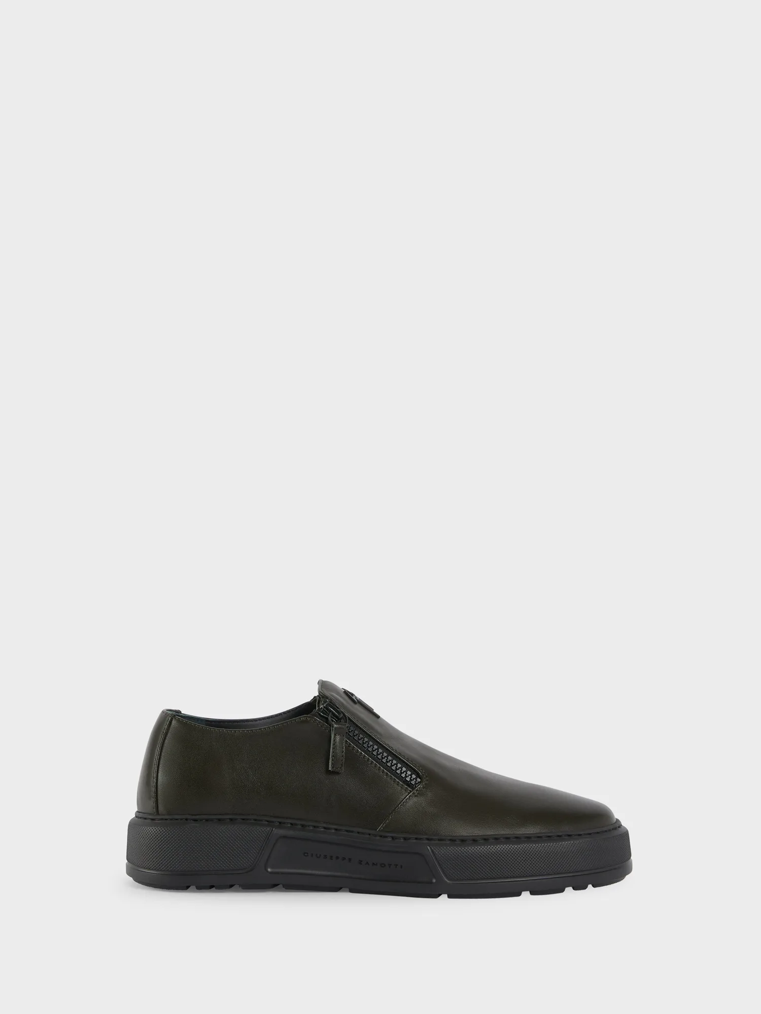 GZ-KOBE Sneaker vs GZ-Tag Derby: ¿Qué Zanotti elegir?