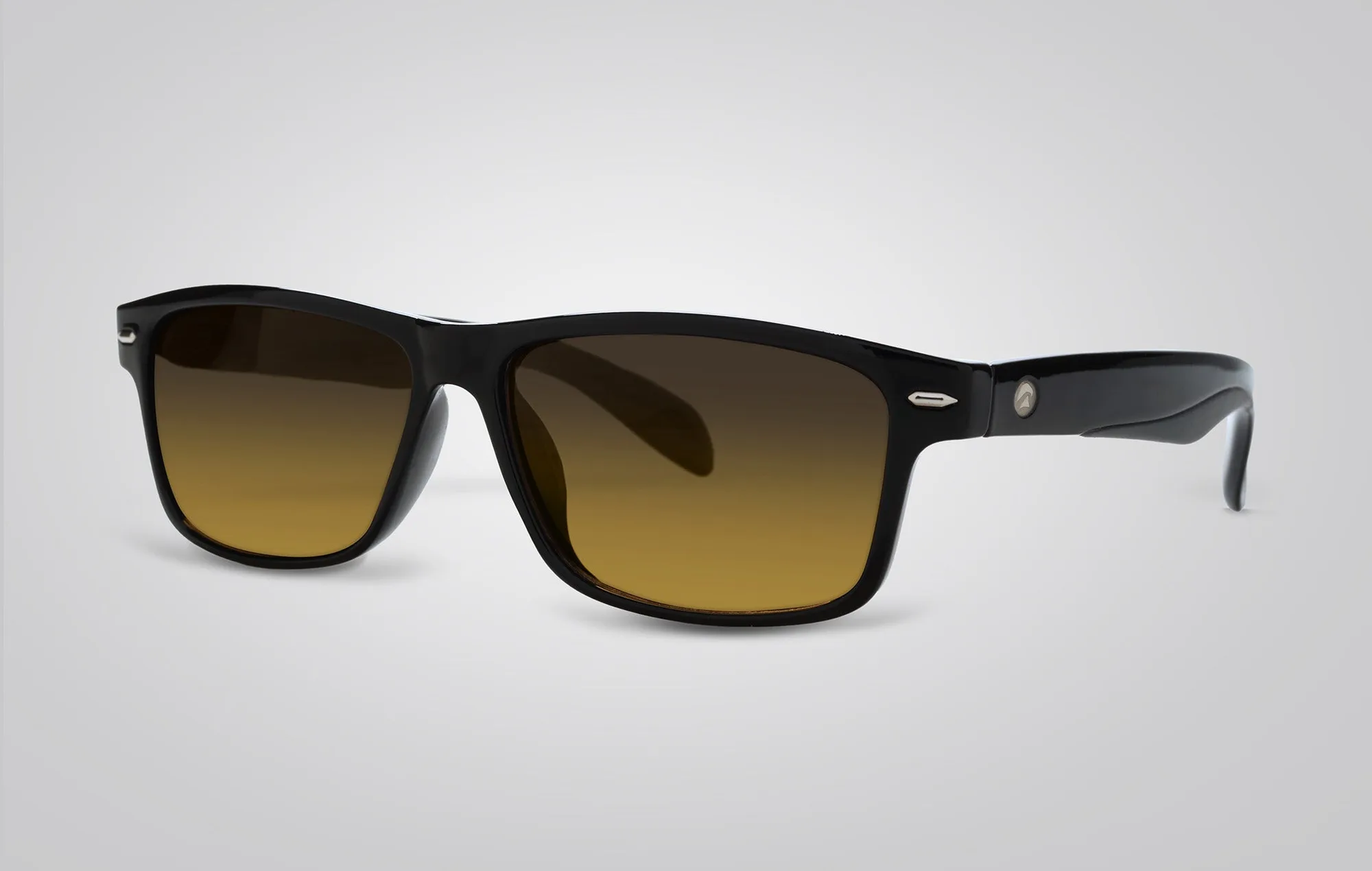 Why Do My Sunglasses Give Me Headaches? Causes & Fixes