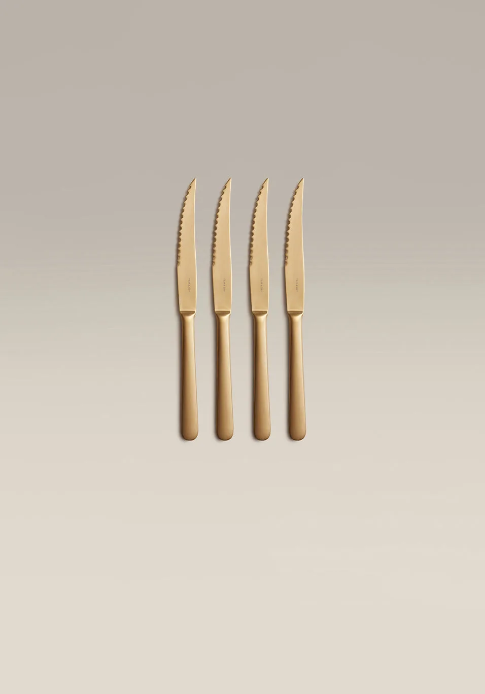 Flatware vs. Serveware: The Ultimate Guide to Choosing the Right Tableware for Every Occasion