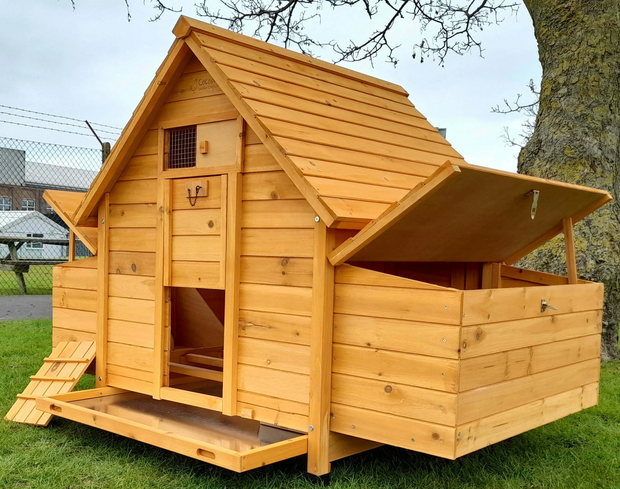 XL Cottage 6-8 Birds Chicken Coop (Ex-Display)