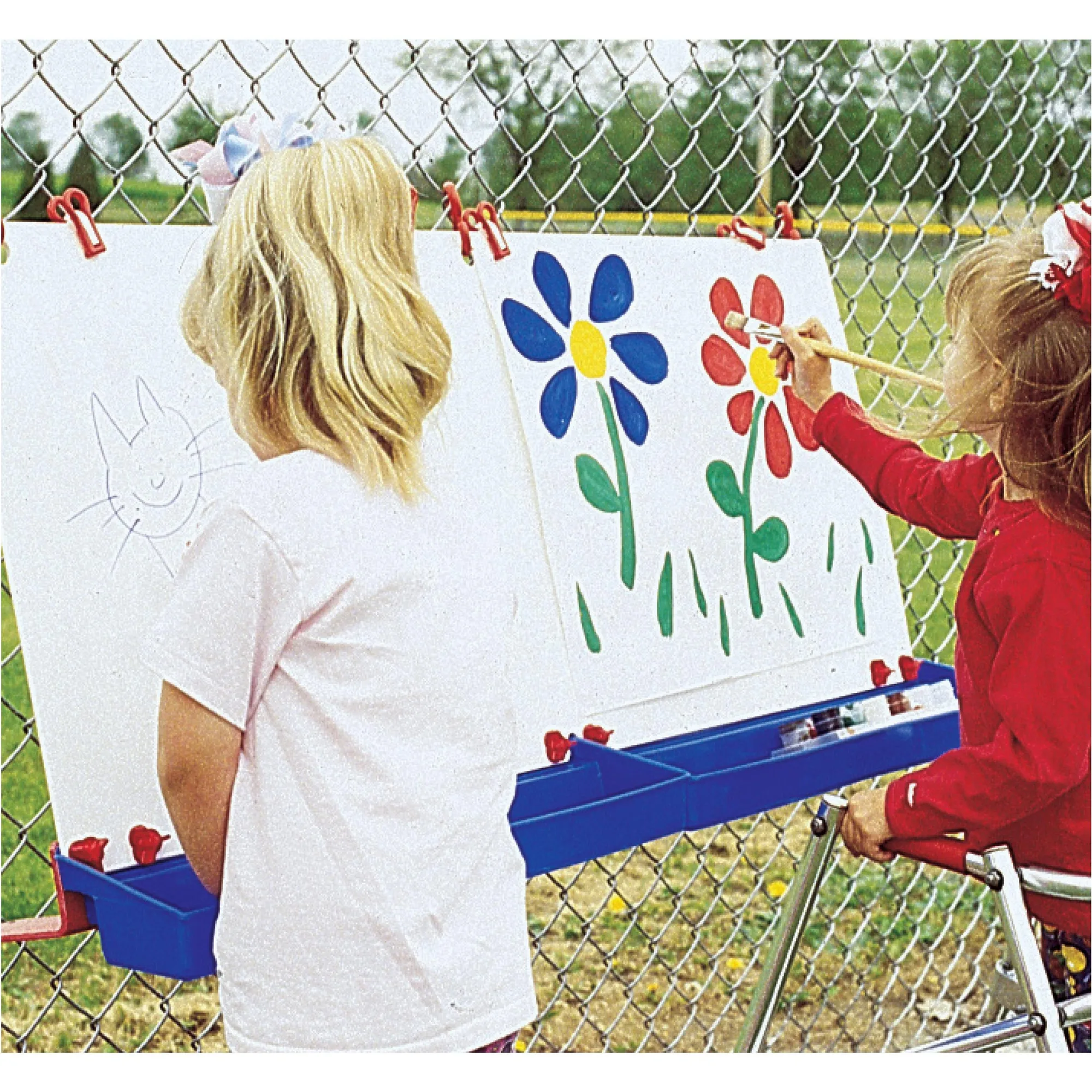 How to Set Up an Outdoor Easel for Painting Activities