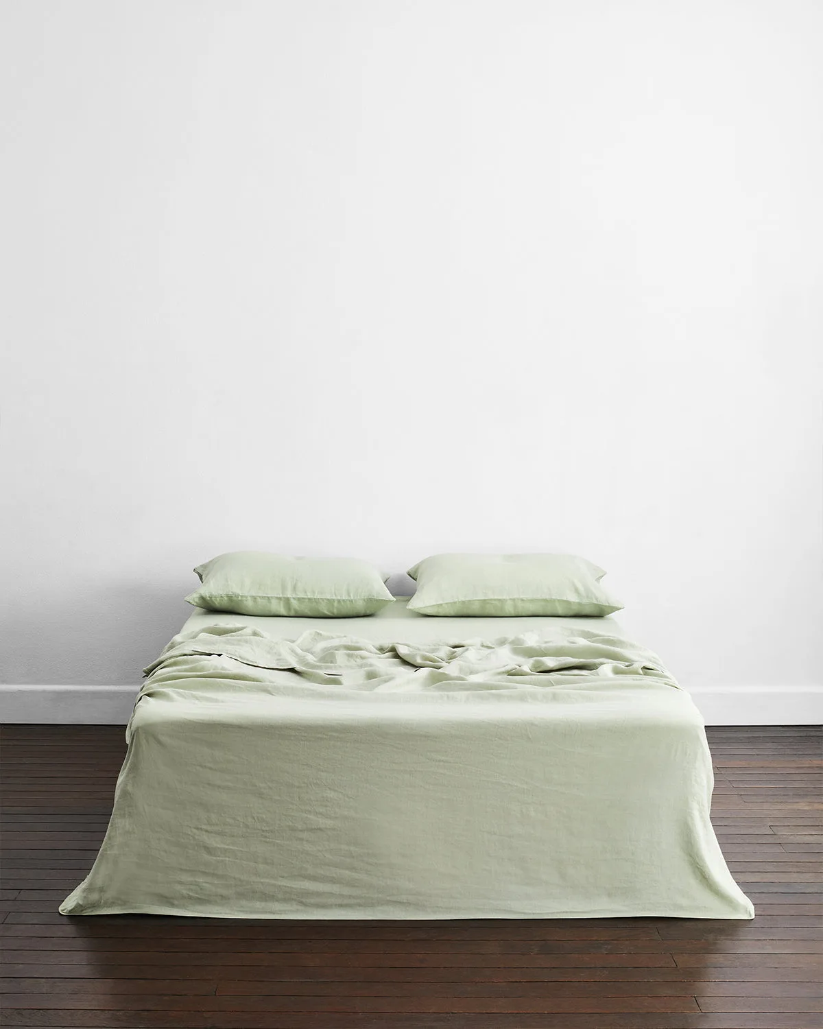 Linen vs. Tencel: Which Fabric Is Better for the Environment? A Honest Comparison for Eco-Conscious Sleepers