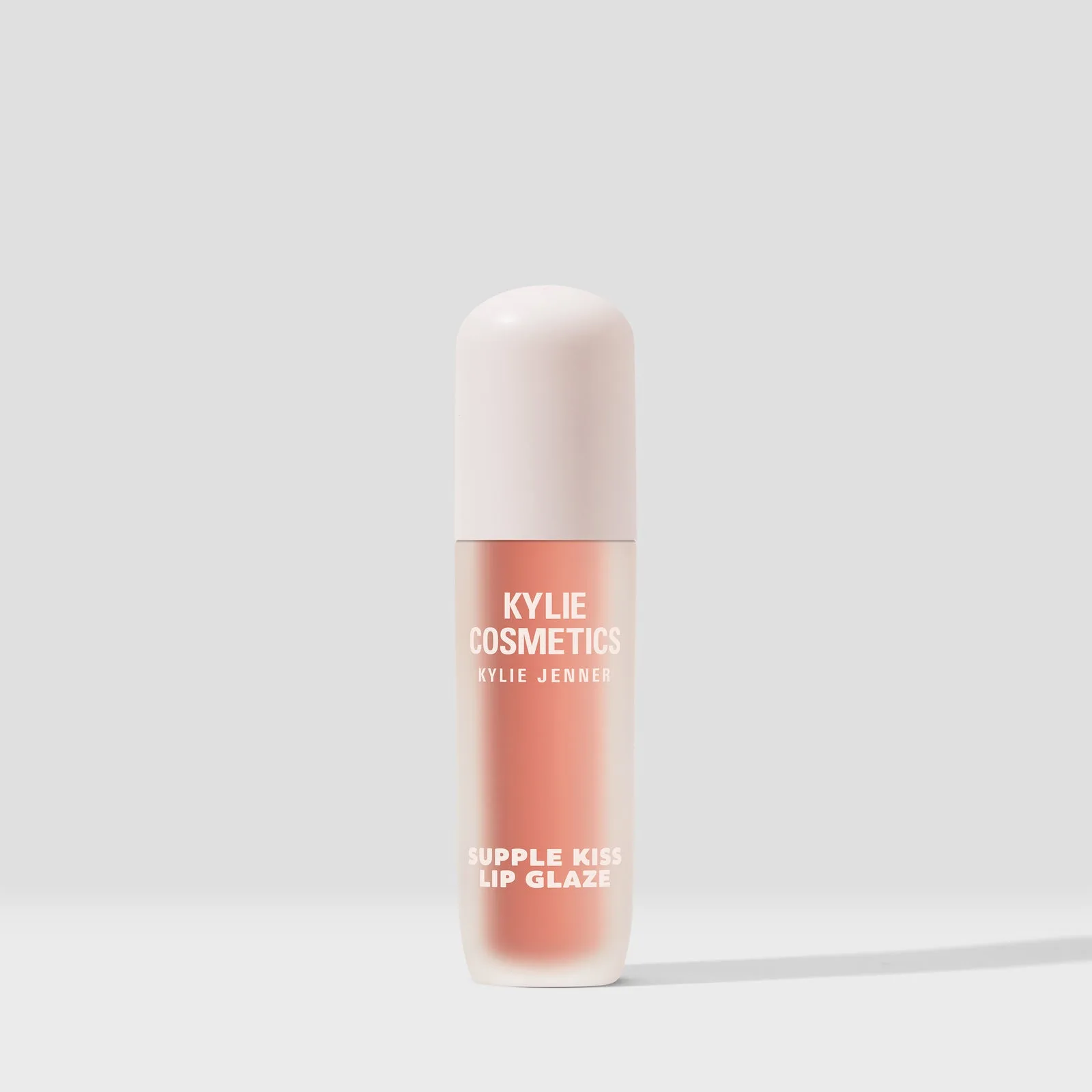 Kylie Lip Kit vs Lip Stain: ¿Cuál dura todo el día?