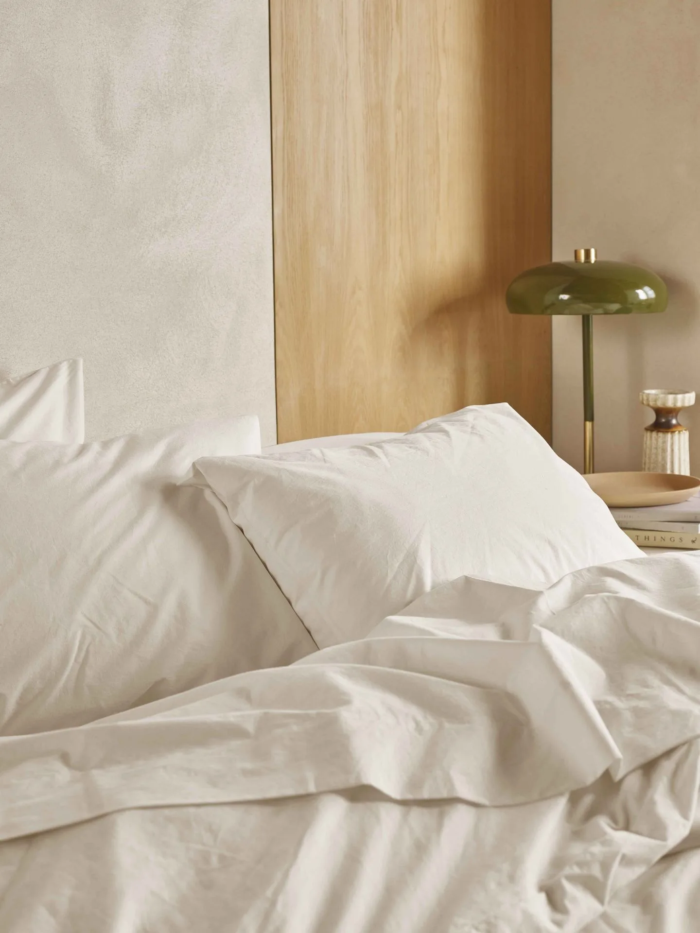 Best Pillow Types for Side, Back, and Stomach Sleepers – A Complete Guide