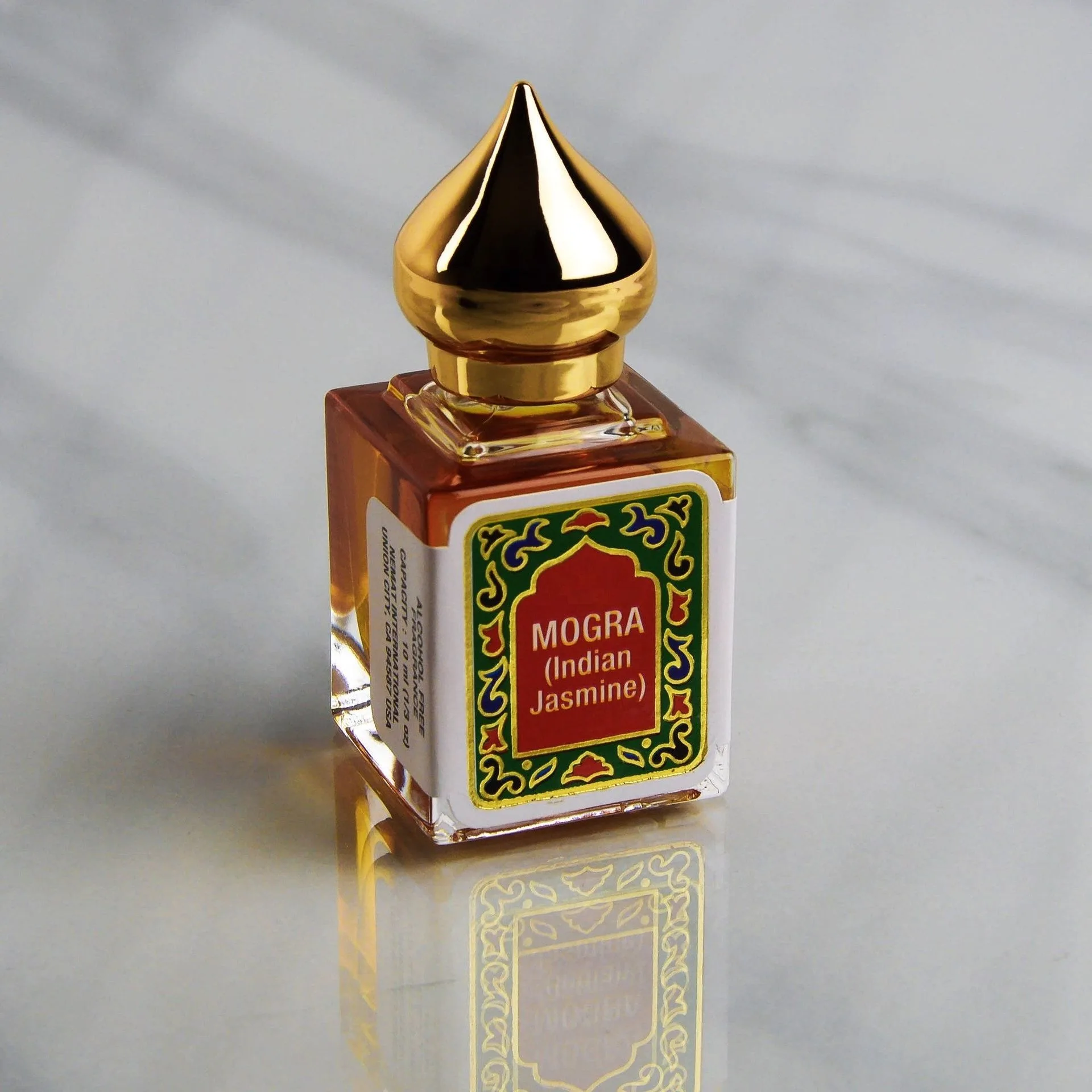 How to Layer Perfume Oils: A Beginner's Guide to Mixing Scents