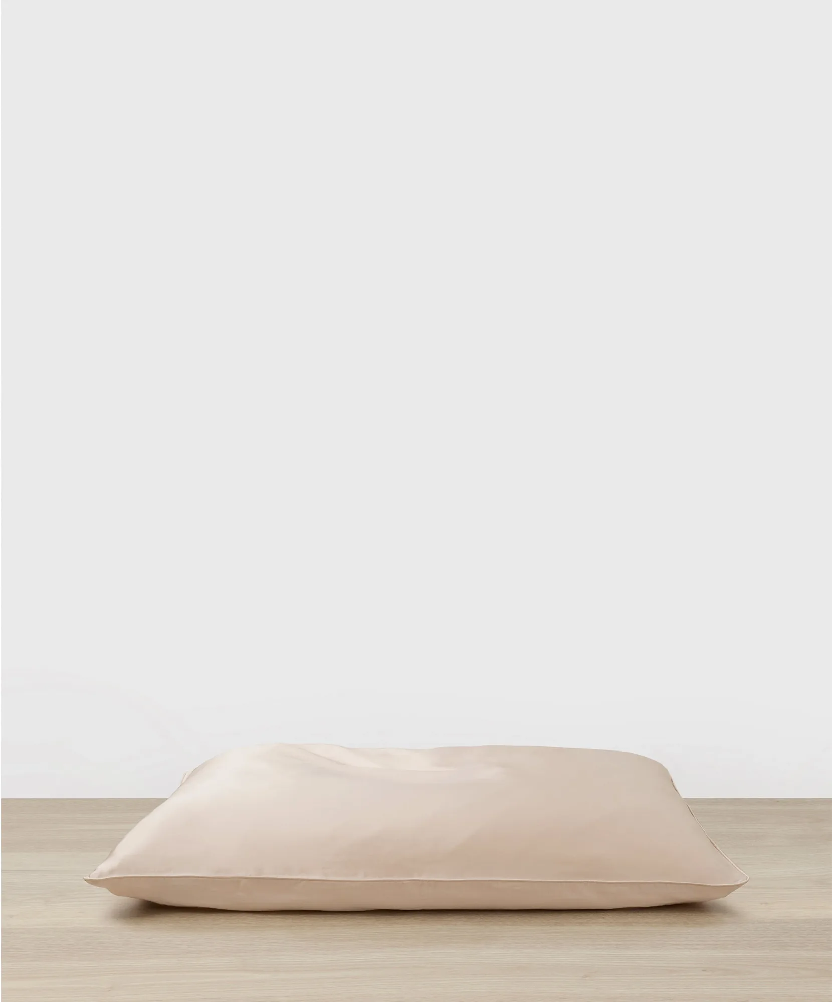 How to Create a Cozy Reading Nook with Linen Cushions: Style, Comfort, and Sustainability