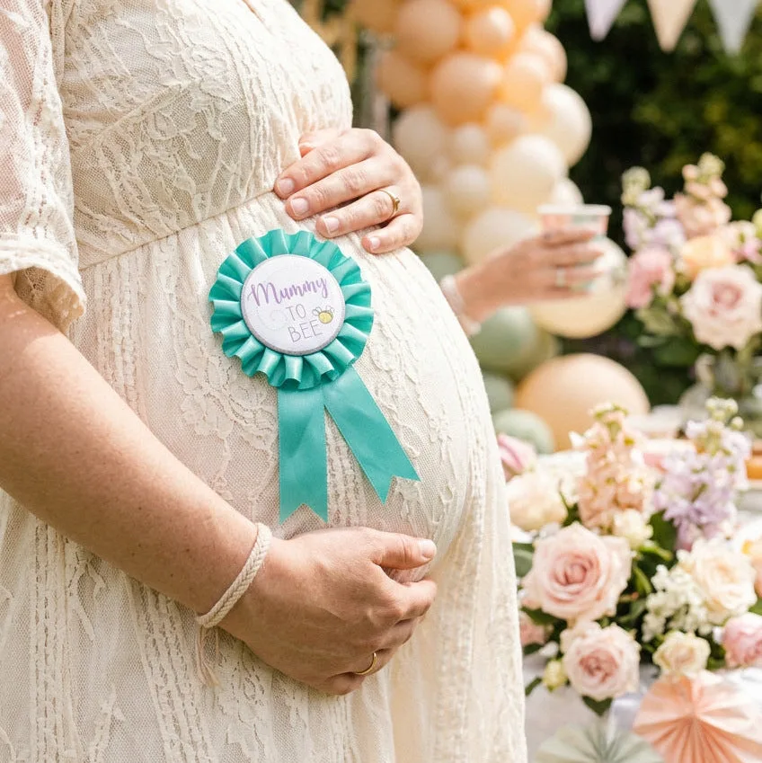 Mummy to Bee Baby Shower Rosette Badge