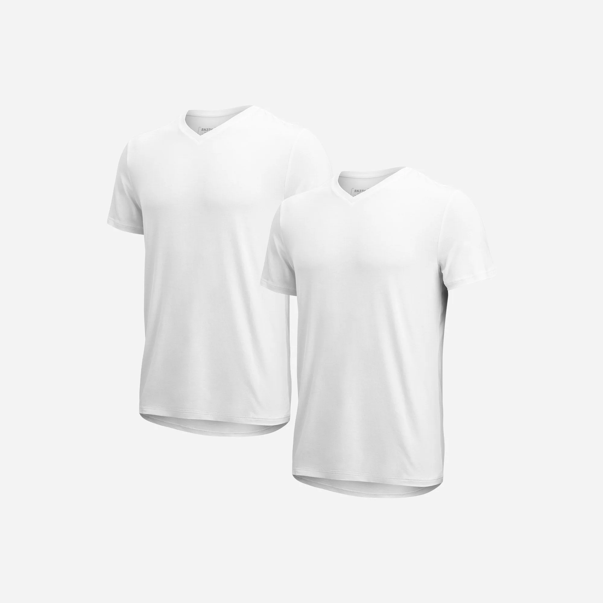 دليل القيمة: شراء 2 تي شيرت V-Neck مقابل الشراء الفردي