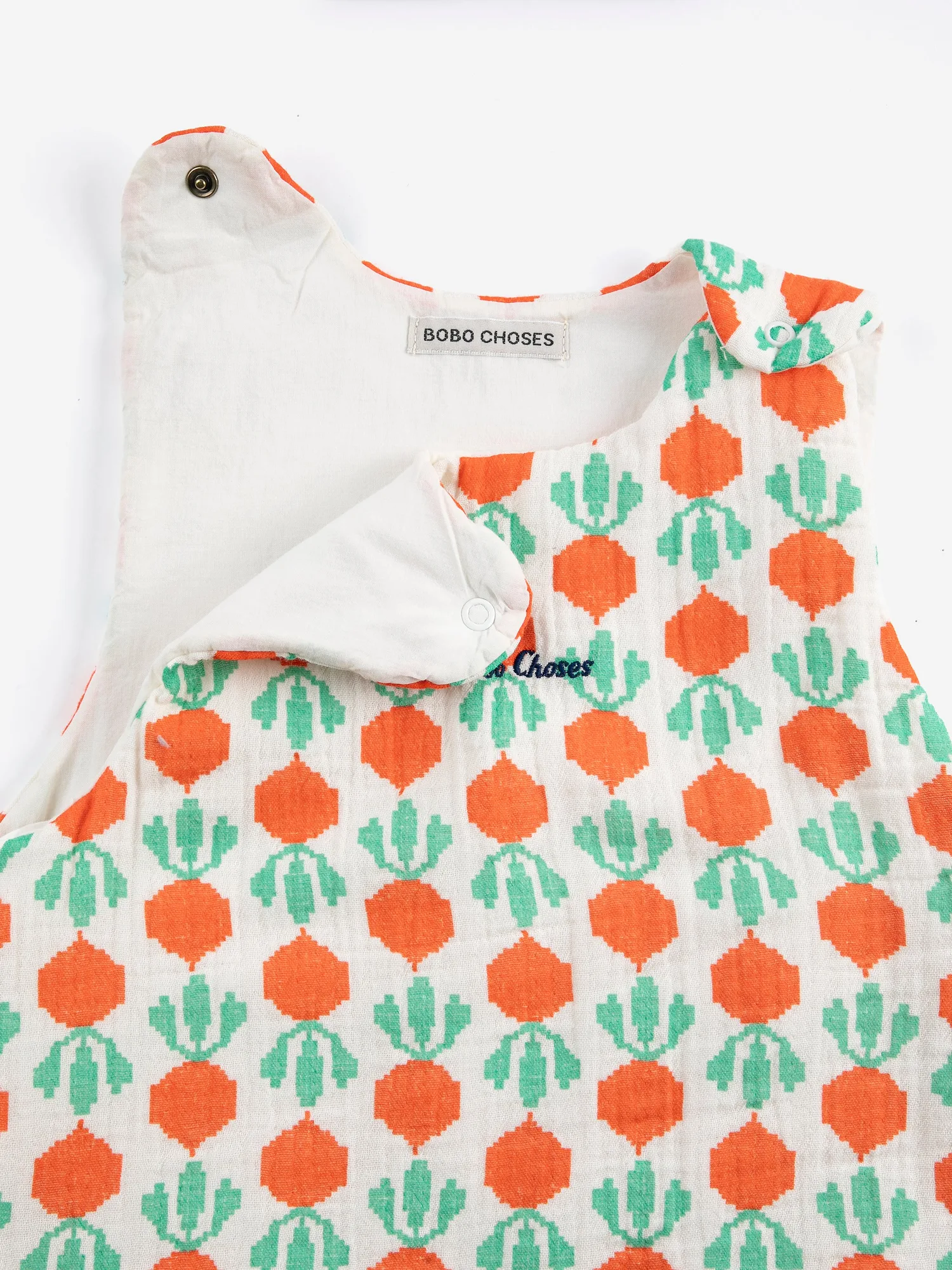 SB126AH043 Cool Radish all over woven sleep sack
