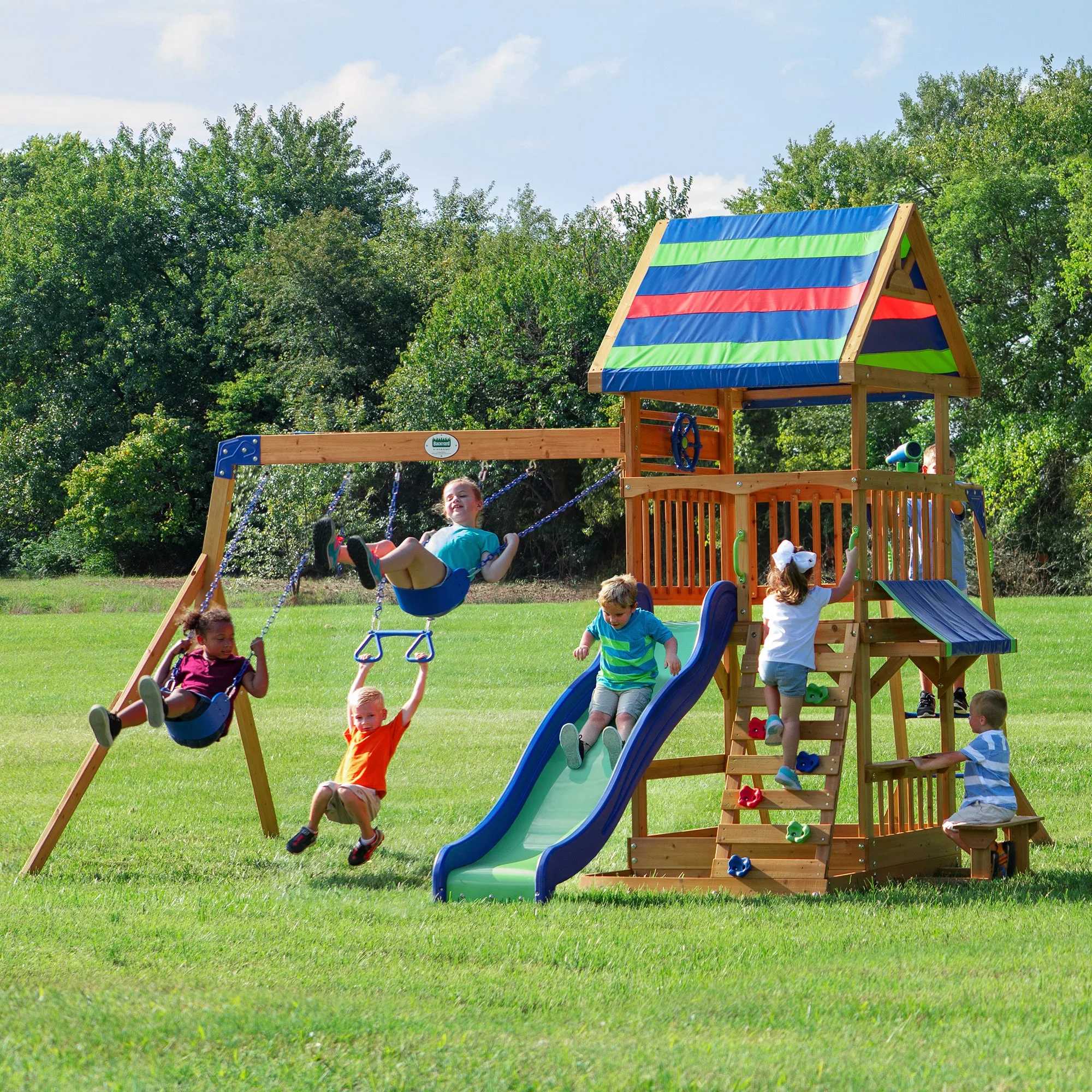 How to Choose the Right Size Playhouse for Your Kids