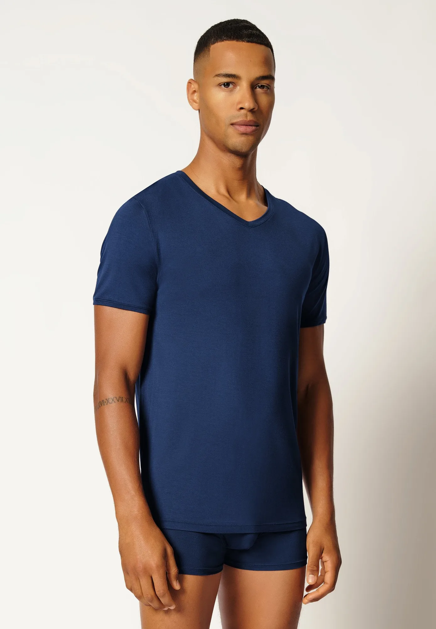 Bamboo Deluxe V-neck shirt short sleeve | 080317-080393