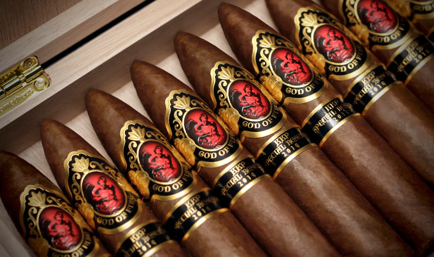 God of Fire KKP Special Reserve Piramide 58 (2024) (Box of 10)