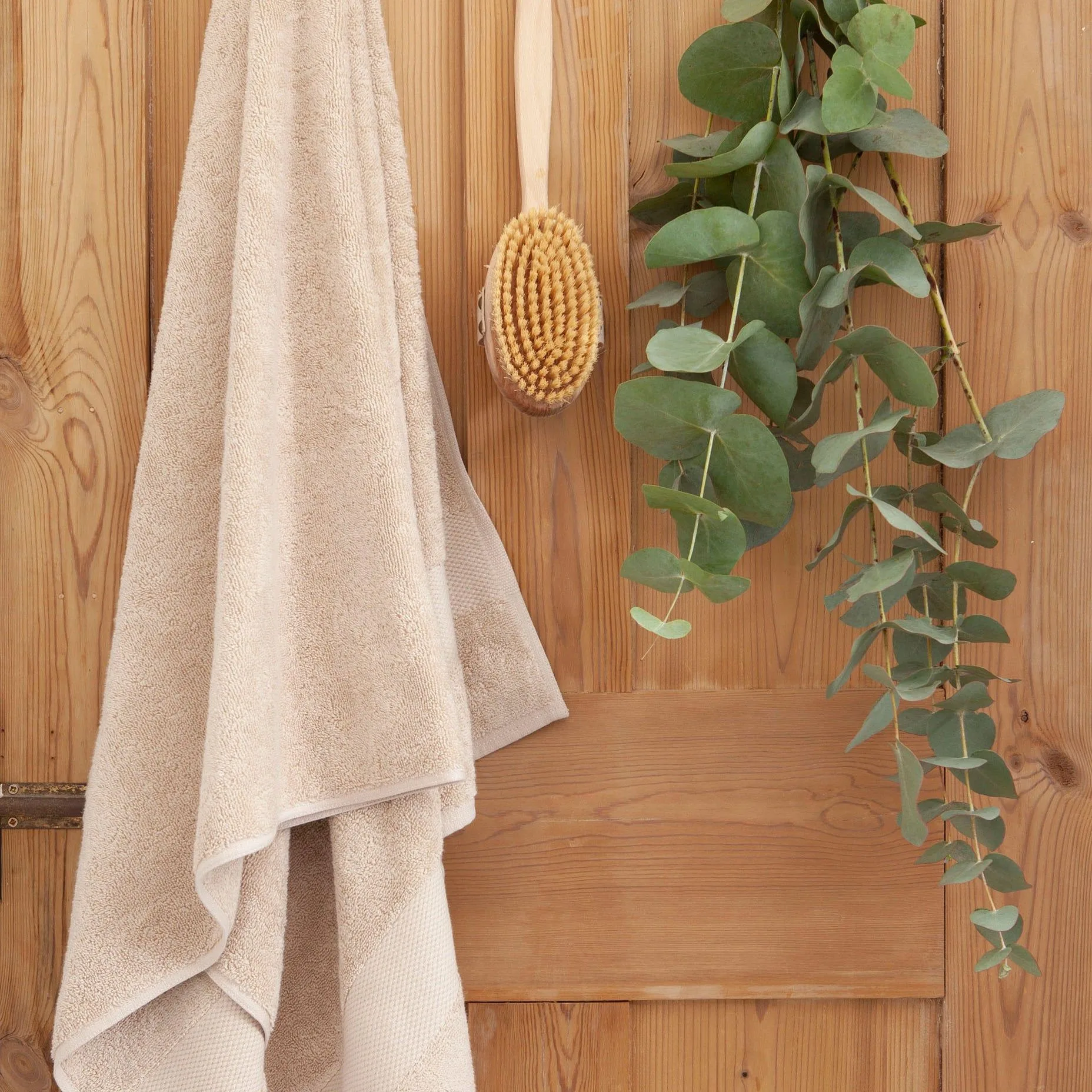 Bath Robe Buying Guide: How to Choose the Perfect Robe for Lounging