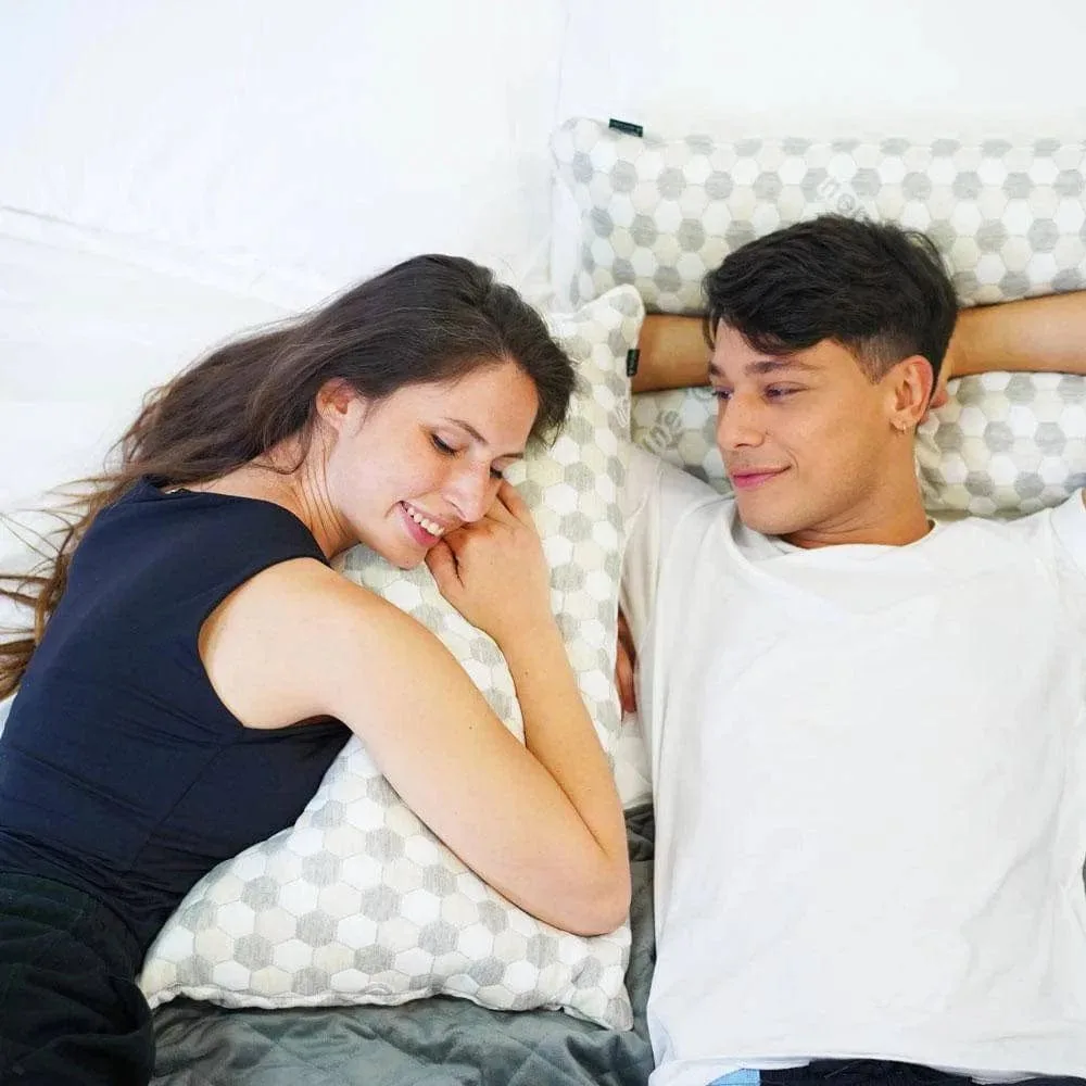 Sliced Memory Foam vs Cloud Pillows for Neck Pain